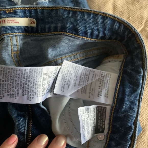 Levi’s woman’s 711 skinny filiforme blue jeans size 26 ** 2 for $25.00** - Picture 10 of 12